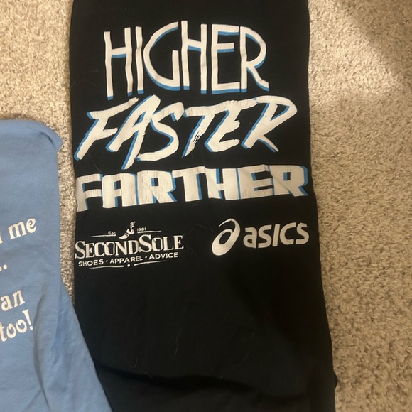 Running tees - Picture 3 of 6